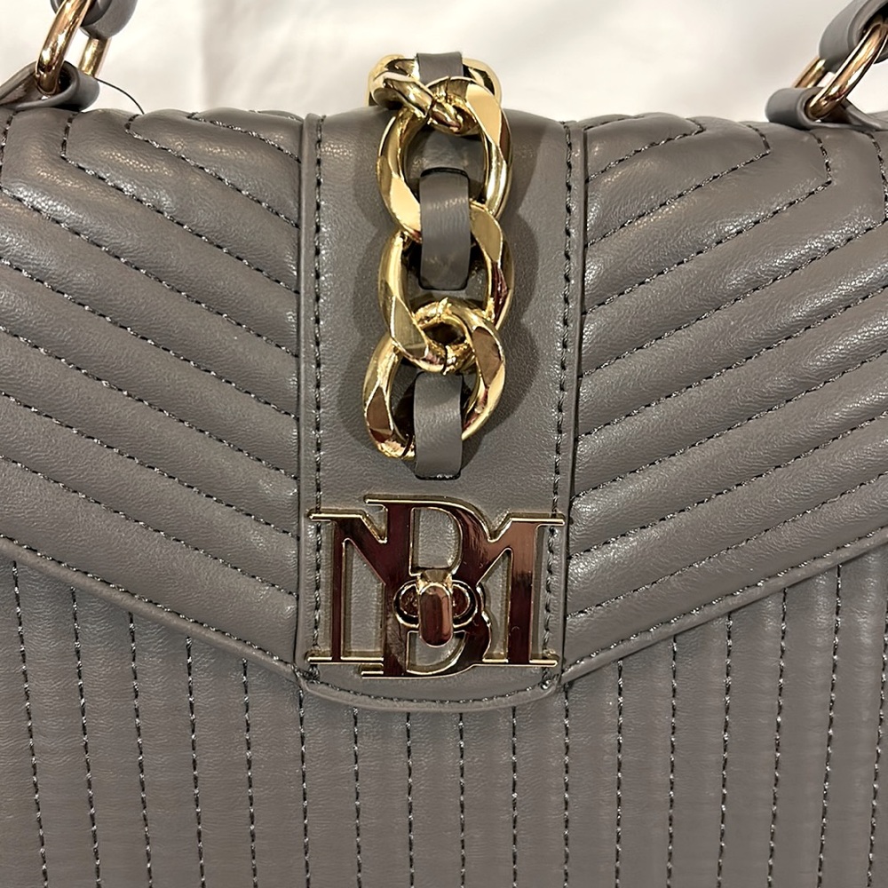 NWT Badgley Mischka quilted black crossbody - Picture 5 of 9